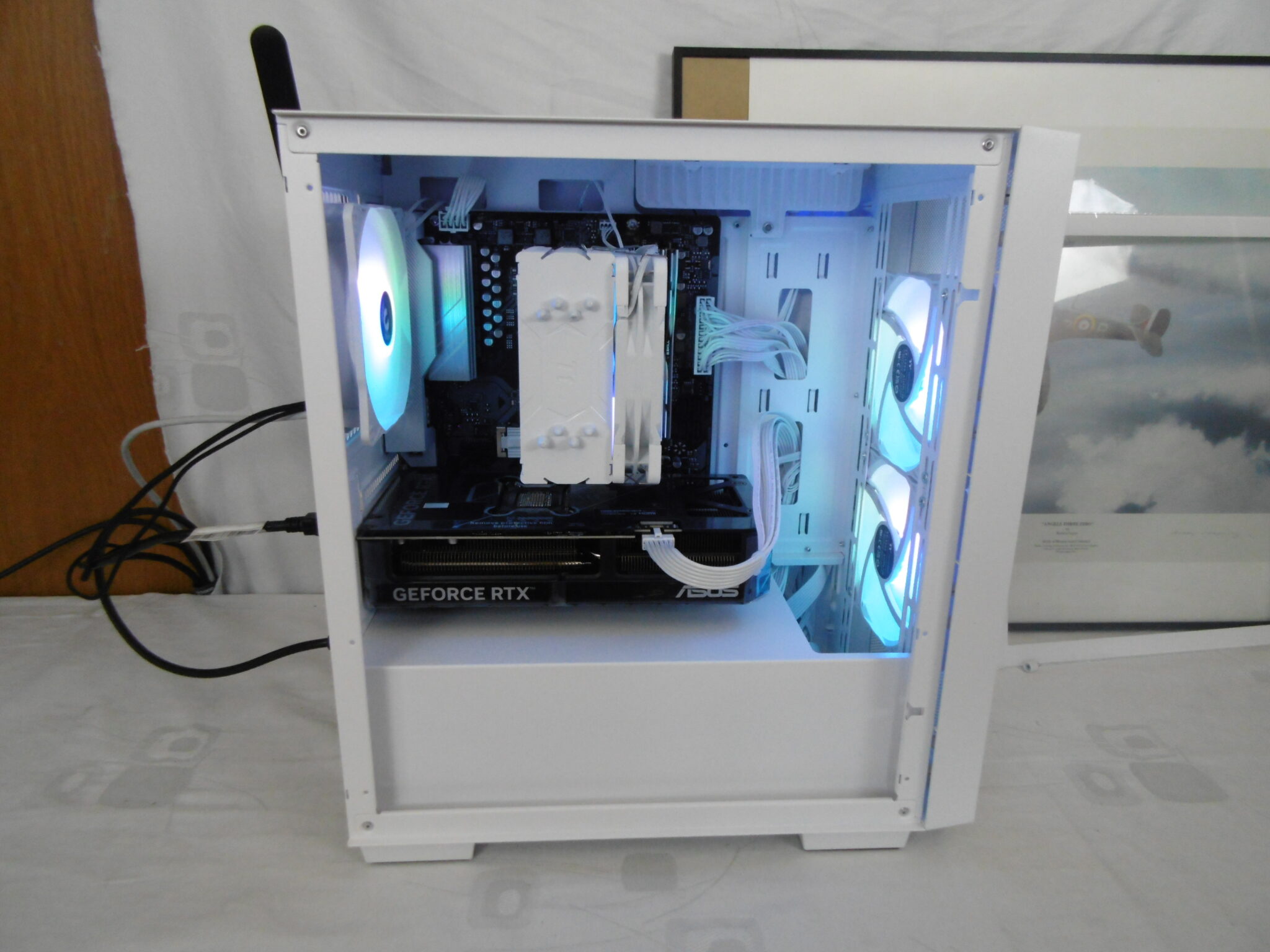 Einhorn Gaming PC, Ryzen 5 AM5, Geforce RTX 5070, 32GB RAM,1TB NVME, Win 11 Pro